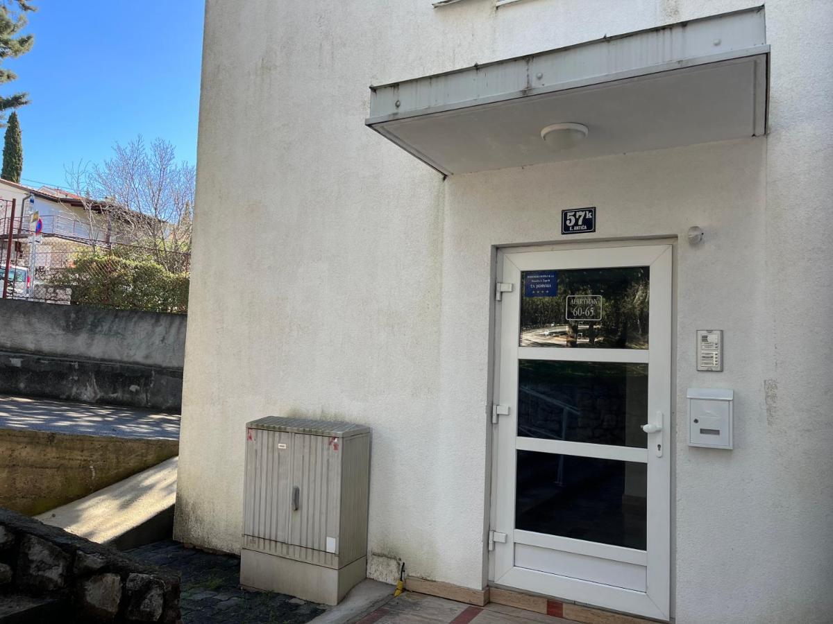 Apartman Maja Selce Esterno foto